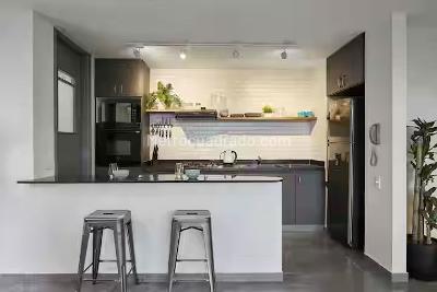 Apartamento de 2 alcobas en venta en La Linde, Medellín, 120 m² · foto 4 de 13