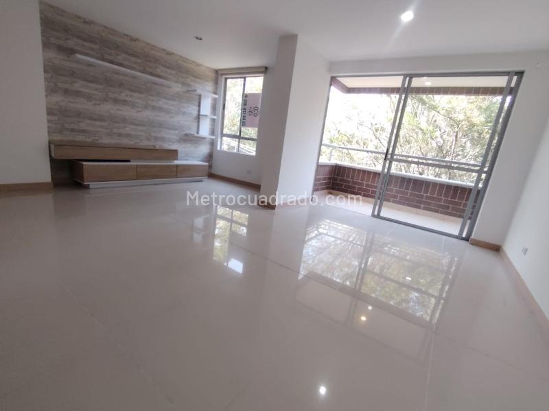 Apartamento en Arriendo, Loma Del Escobero, Envigado - 2