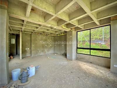 Casa de 4 alcobas en venta en Loma Del Escobero, Envigado, 627 m² · foto 10 de 20