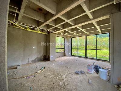 Casa de 4 alcobas en venta en Loma Del Escobero, Envigado, 627 m² · foto 11 de 20