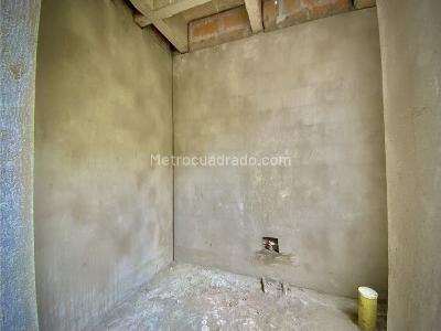 Casa de 4 alcobas en venta en Loma Del Escobero, Envigado, 627 m² · foto 13 de 20