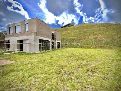 Casa de 4 alcobas en venta en Loma Del Escobero, Envigado, 627 m² · foto 15 de 20