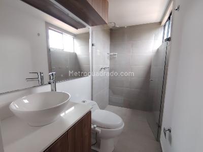 Apartamento de 2 alcobas en arriendo en El Poblado, Medellín, 58 m² · foto 15 de 17