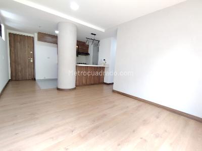 Apartamento de 2 alcobas en arriendo en El Poblado, Medellín, 58 m² · foto 2 de 17