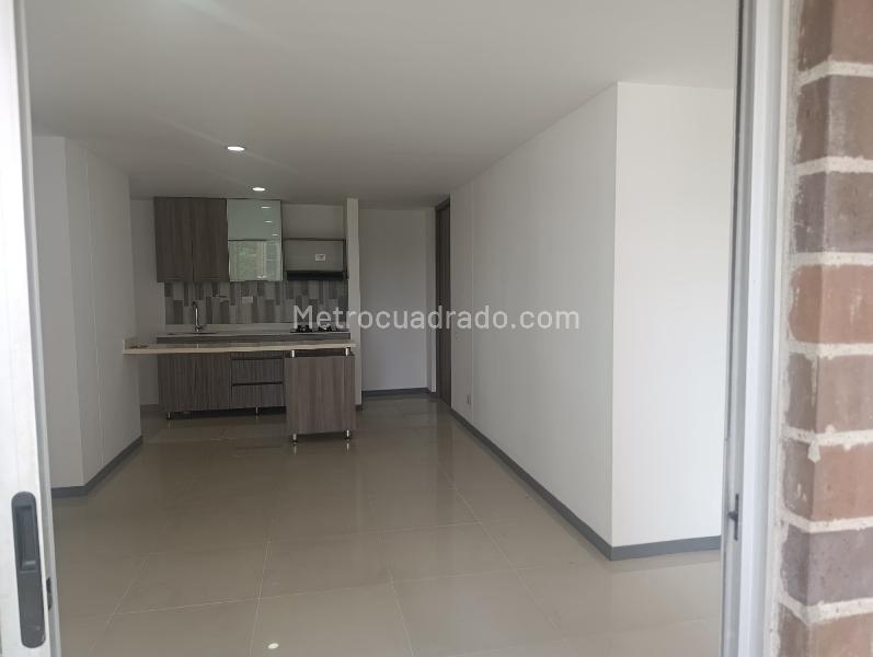 3BR Apartment in Loma Del Esmeraldal (79 m²) - 4