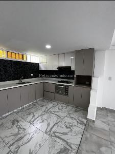 Casa de 3 alcobas en venta en El Porvenir, Rionegro, 180 m² · foto 8 de 17