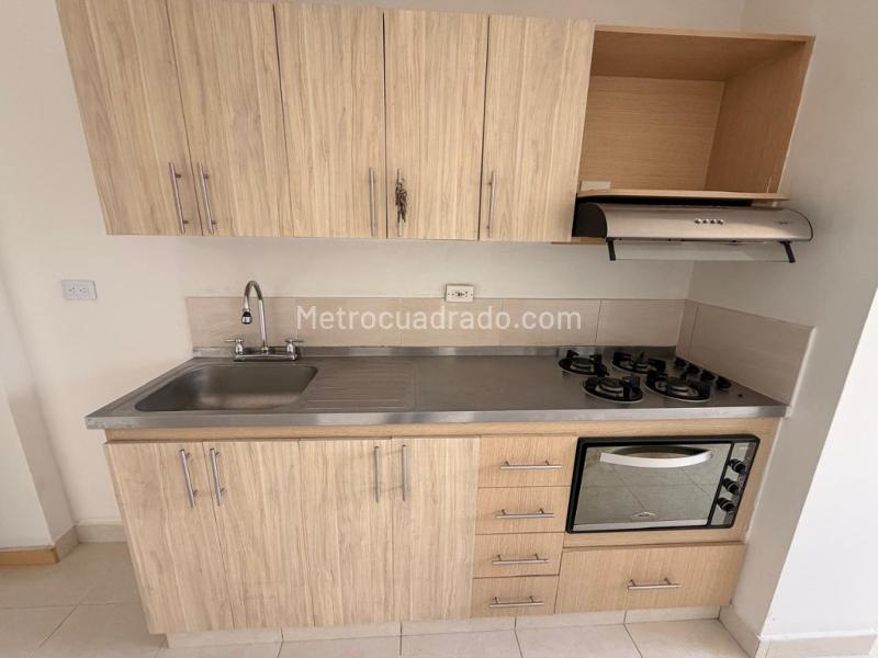 Piso – Bello - Vista 2