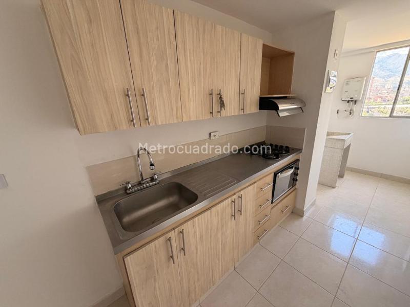 Piso – Bello - Vista 3