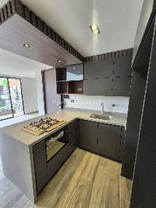 Apartamento de 3 alcobas en arriendo en Laureles, Medellín, 100 m² · foto 2 de 13