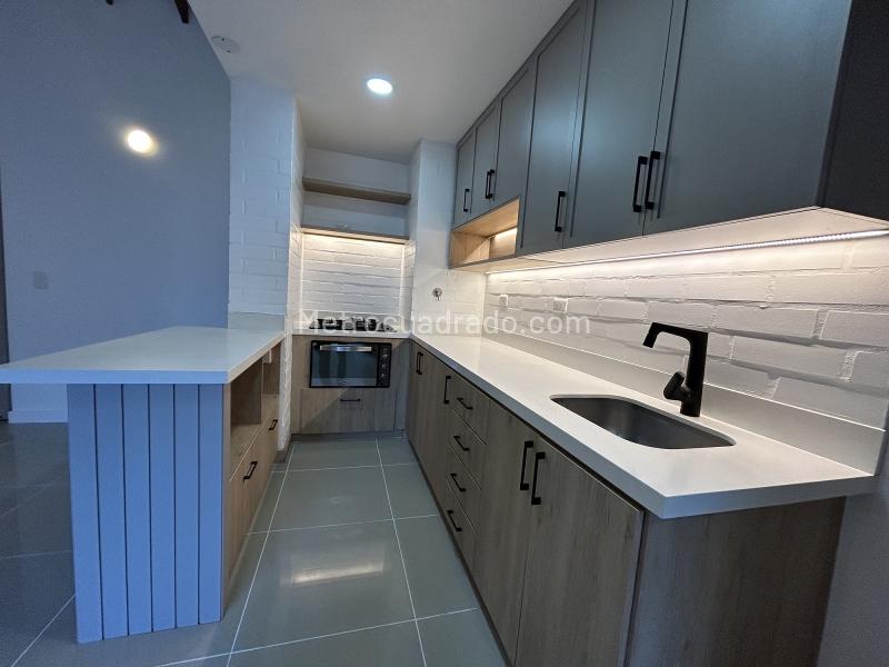 1BR Apartment in Loma Del Esmeraldal (73 m²)