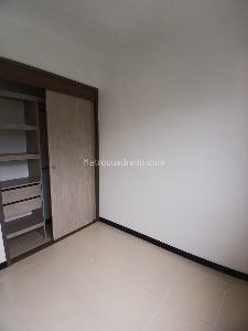 Apartamento de 3 alcobas en venta en Asdesillas, Sabaneta, 80 m² · foto 5 de 13