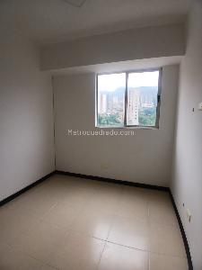 Apartamento de 3 alcobas en venta en Asdesillas, Sabaneta, 80 m² · foto 6 de 13