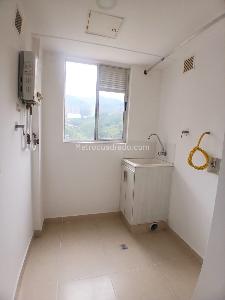 Apartamento de 3 alcobas en venta en Asdesillas, Sabaneta, 80 m² · foto 7 de 13