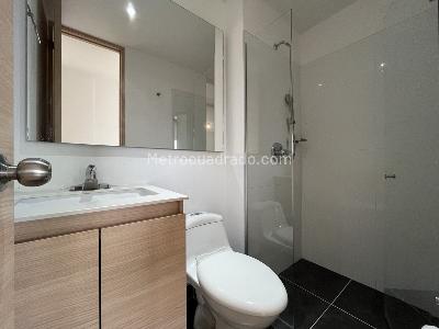 Apartamento en arriendo en Loma Del Esmeraldal, Envigado · foto 8 de 15