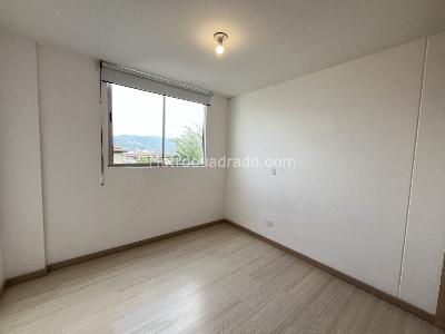 Apartamento en arriendo en Loma Del Esmeraldal, Envigado · foto 9 de 15