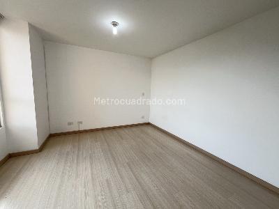 Apartamento en arriendo en Loma Del Esmeraldal, Envigado · foto 11 de 15