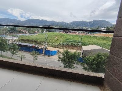 Apartamento en arriendo en Loma De Las Brujas, Envigado · foto 4 de 20
