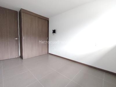 Apartamento en arriendo en Loma De Las Brujas, Envigado · foto 16 de 20