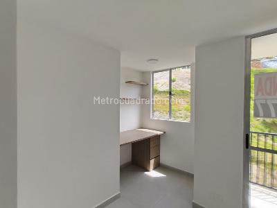 Apartamento de 2 alcobas en venta en El Porvenir, Rionegro, 56 m² · foto 3 de 16
