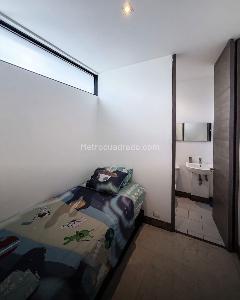 Apartamento de 3 alcobas en arriendo en El Poblado, Medellín, 130 m² · foto 10 de 10
