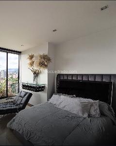 Apartamento de 3 alcobas en arriendo en El Poblado, Medellín, 130 m² · foto 7 de 10