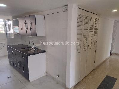 Apartamento de 4 alcobas en venta en El Poblado, Medellín, 160 m² · foto 2 de 20