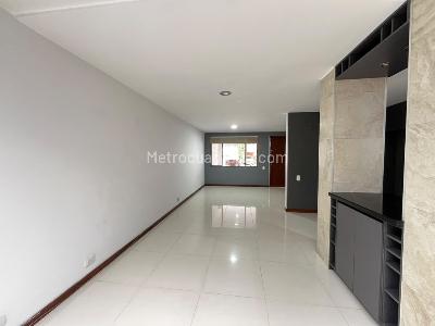 Casa de 3 alcobas en venta en Cumbres, Envigado, 170 m² · foto 3 de 20
