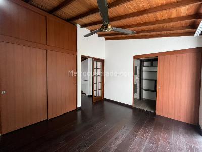 Casa de 3 alcobas en venta en Cumbres, Envigado, 170 m² · foto 16 de 20