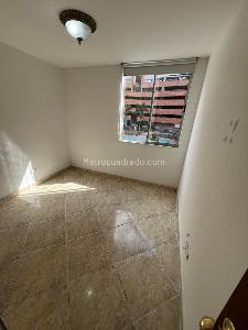 Apartamento de 3 alcobas en arriendo en Cumbres, Envigado, 74 m² · foto 3 de 14