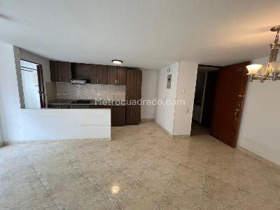 Apartamento de 3 alcobas en arriendo en Cumbres, Envigado, 74 m² · foto 7 de 14
