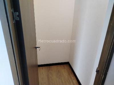 Apartamento de 1 alcoba en arriendo en Los Balsos, Medellín, 80 m² · foto 11 de 17