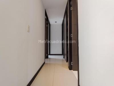 Apartamento de 3 alcobas en venta en San Jose, Sabaneta, 85 m² · foto 16 de 20
