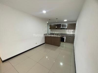 Apartamento de 3 alcobas en venta en San Jose, Sabaneta, 85 m² · foto 4 de 20