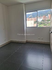 Apartamento de 2 alcobas en arriendo en Los Balsos, Medellín, 95 m² · foto 8 de 13