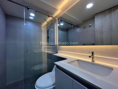 Apartamento de 2 alcobas en arriendo en Jardines, Envigado, 85 m² · foto 8 de 12
