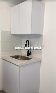 Apartamento de 3 alcobas en arriendo en Pajarito, Medellín, 65 m² · foto 7 de 11