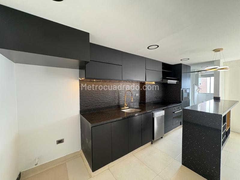 Attractive 3BR Apartment in San Agustín, La Estrella - 3