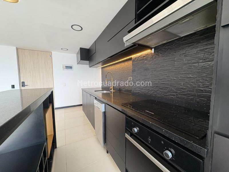 Attractive 3BR Apartment in San Agustín, La Estrella - 4