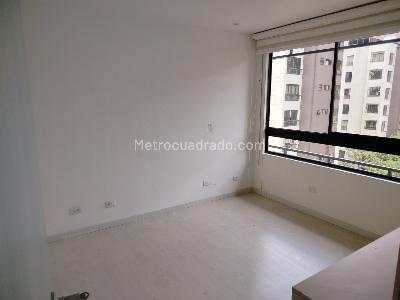 Apartamento de 3 alcobas en arriendo en Castropol, Medellín, 90 m² · foto 15 de 18