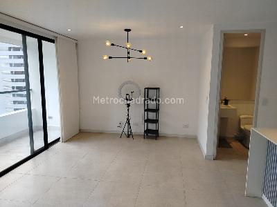 Apartamento de 3 alcobas en arriendo en Castropol, Medellín, 90 m² · foto 3 de 18