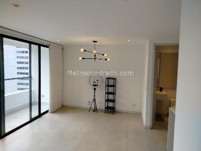 Apartamento de 3 alcobas en arriendo en Castropol, Medellín, 90 m² · foto 8 de 18