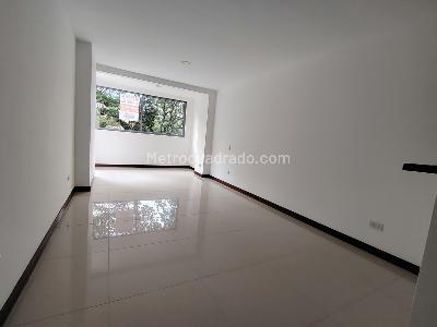 Apartamento en arriendo en Loma Del Escobero, Envigado · foto 2 de 20