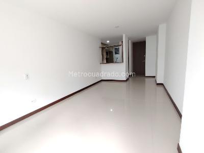 Apartamento en arriendo en Loma Del Escobero, Envigado · foto 3 de 20