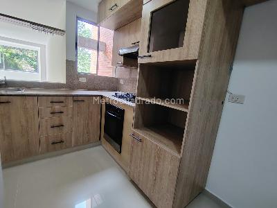Apartamento en arriendo en Loma Del Escobero, Envigado · foto 7 de 20