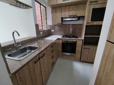 Apartamento en arriendo en Loma Del Escobero, Envigado · foto 9 de 20