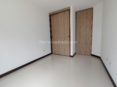 Apartamento en arriendo en Loma Del Escobero, Envigado · foto 10 de 20