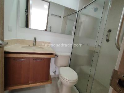 Apartamento en arriendo en Loma Del Escobero, Envigado · foto 19 de 20