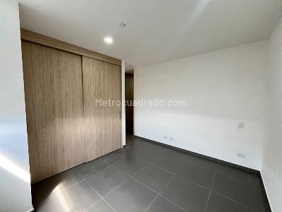 Apartamento de 2 alcobas en arriendo en Loma Del Escobero, Envigado, 65 m² · foto 10 de 13