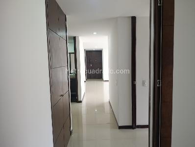 Apartamento de 3 alcobas en arriendo en Los Balsos, Medellín, 135 m² · foto 15 de 20