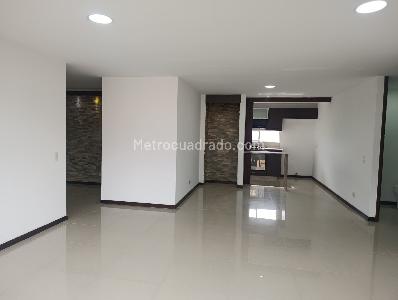 Apartamento de 3 alcobas en arriendo en Los Balsos, Medellín, 135 m² · foto 2 de 20